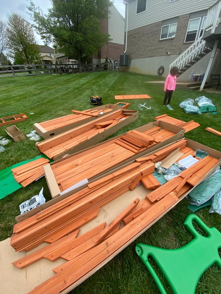 Play set Assembly — example photo
