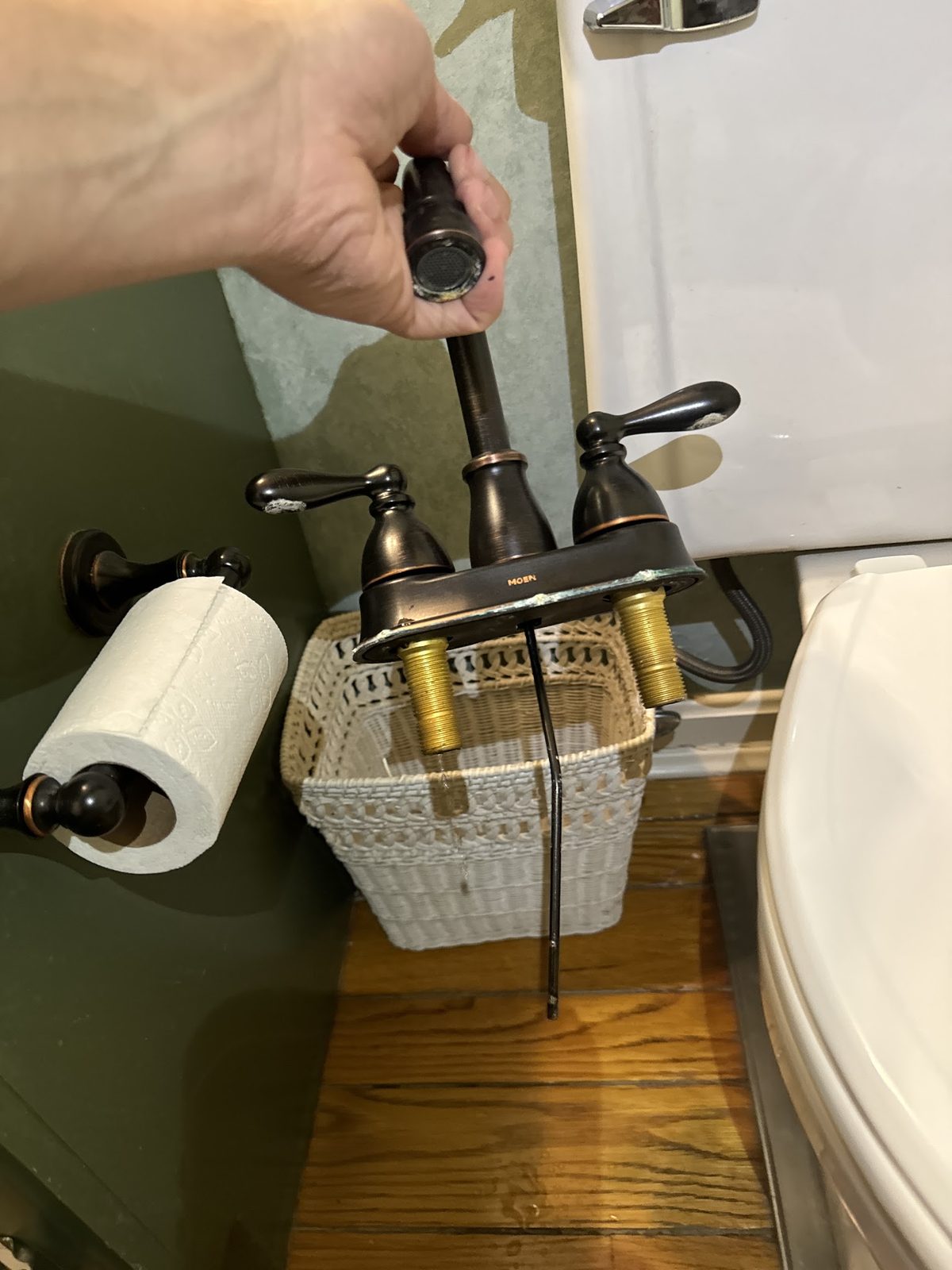 Tightening a new bathroom faucet during install